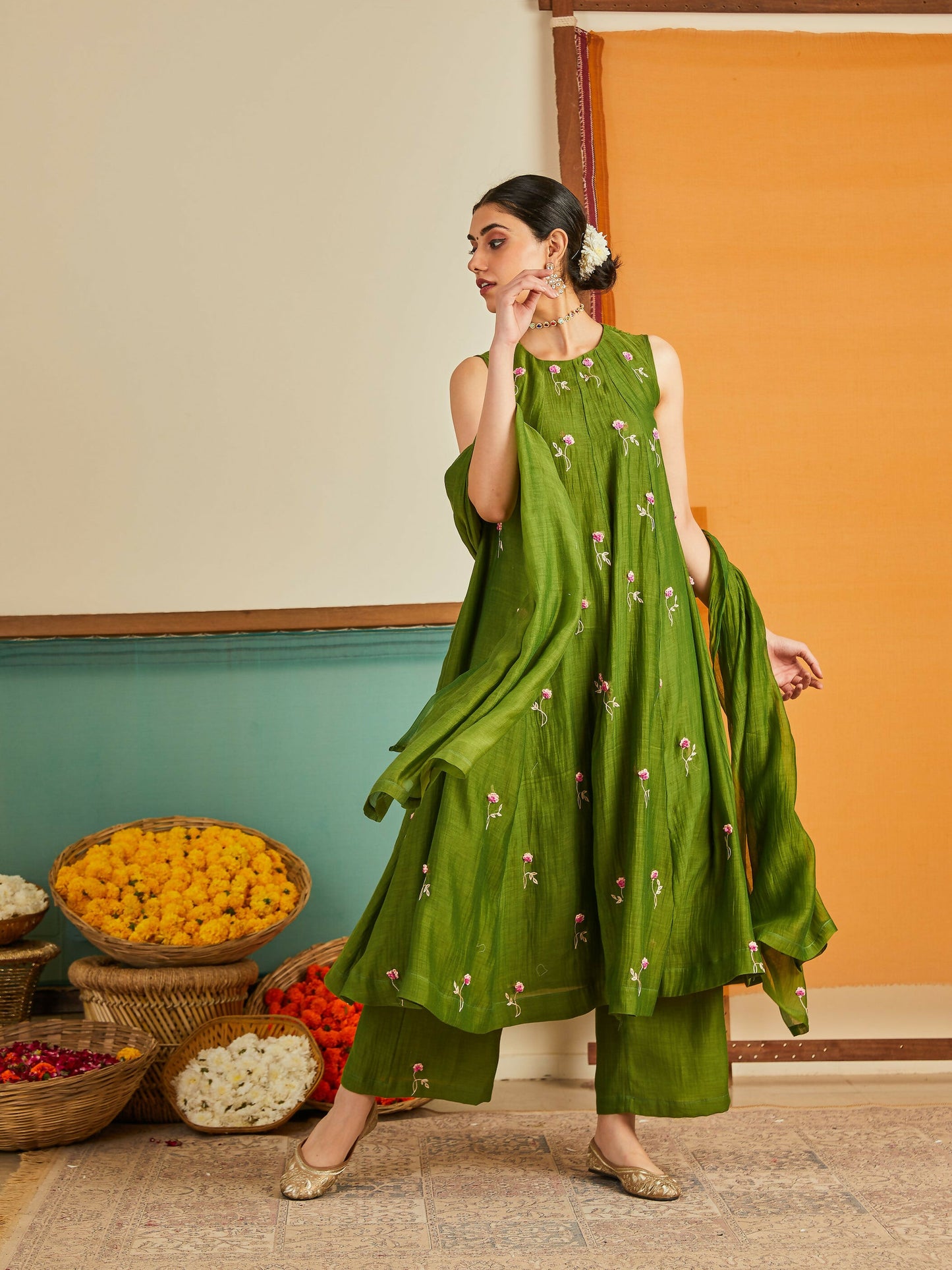 Shagufta Green Embroidered Kurta Set