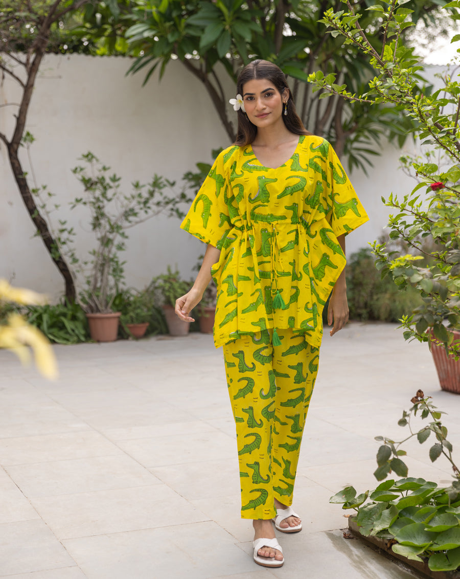 Sara Ali Khan Agar Magar Chill Jams Cotton Co-ord Set