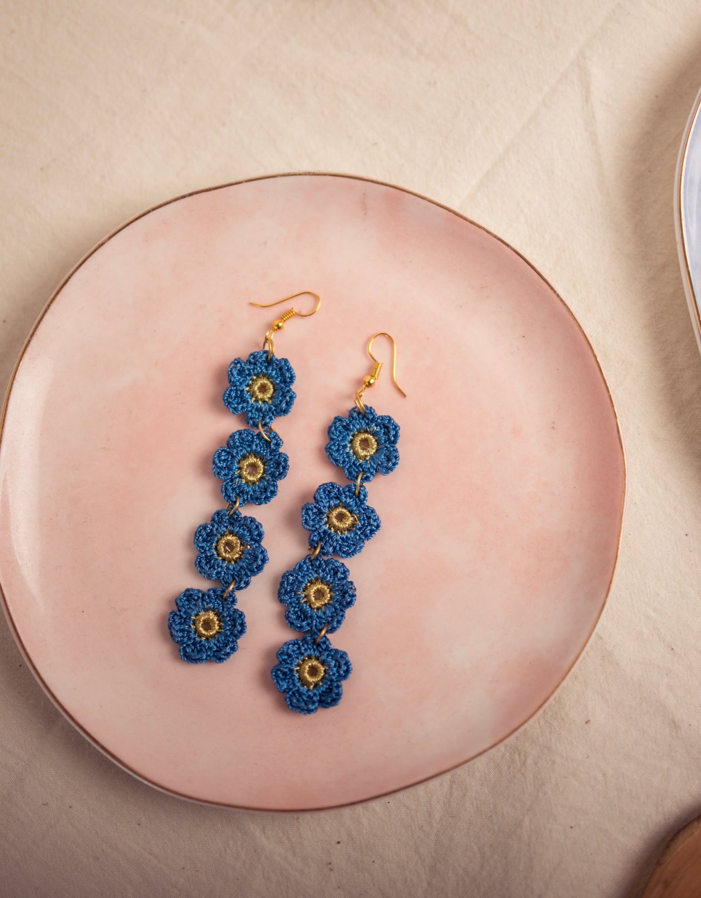 Hand-crocheted Daisies Danglers