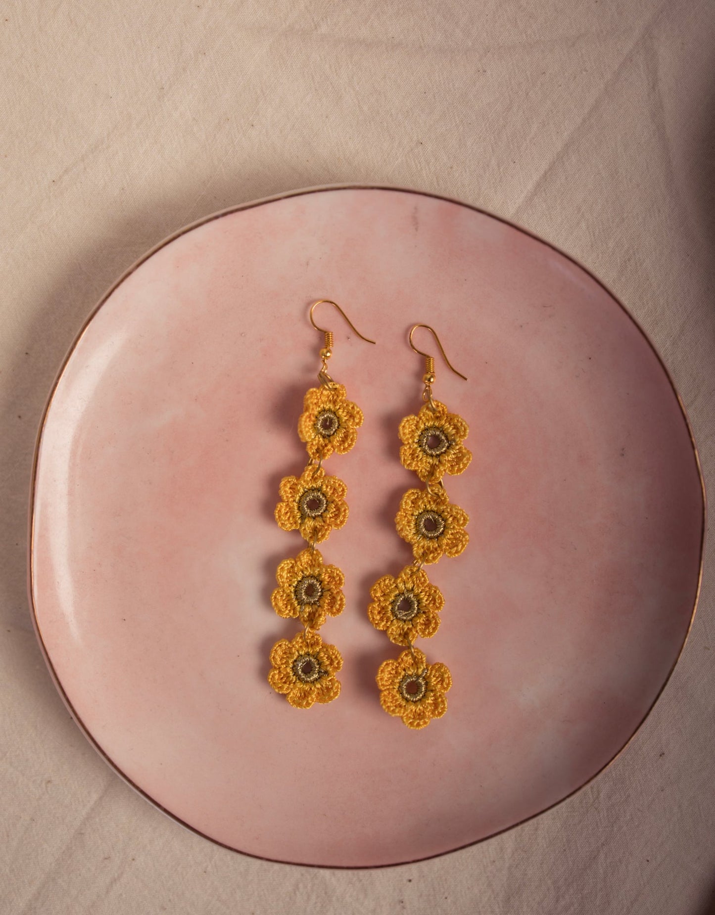 Hand-crocheted Daisies Danglers