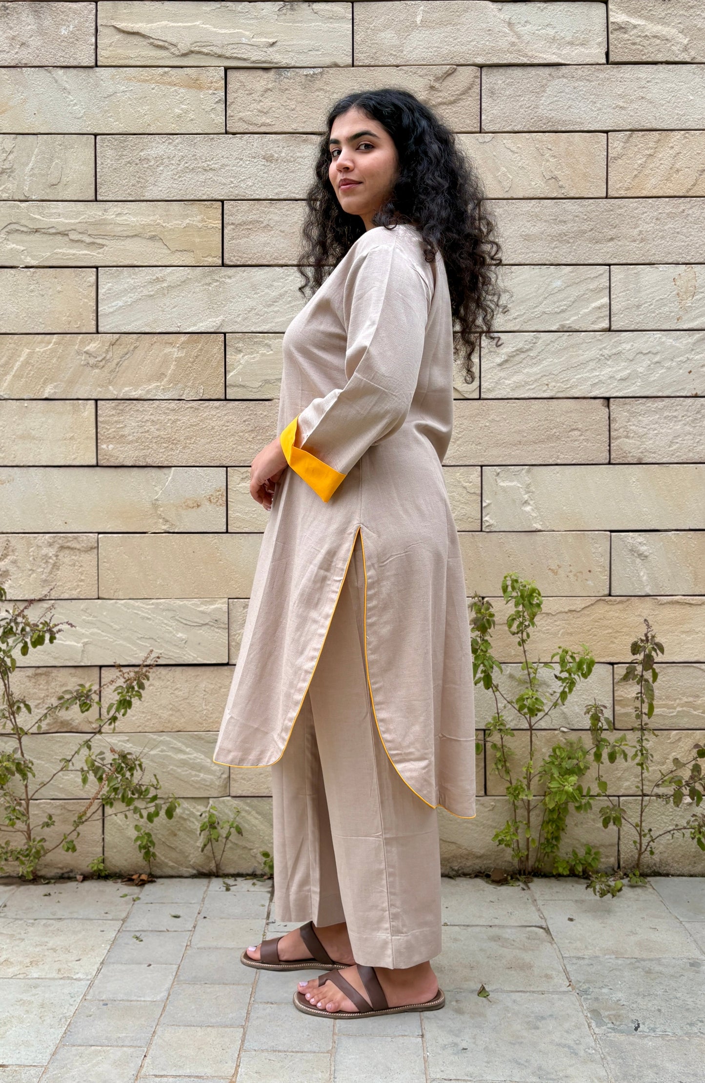 Meera Linen Kurta Set
