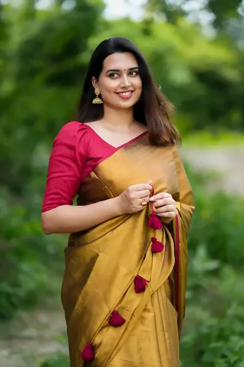 Aarvi-Golden-Tissue-Cotton-Saree-with-Red-Border00001
