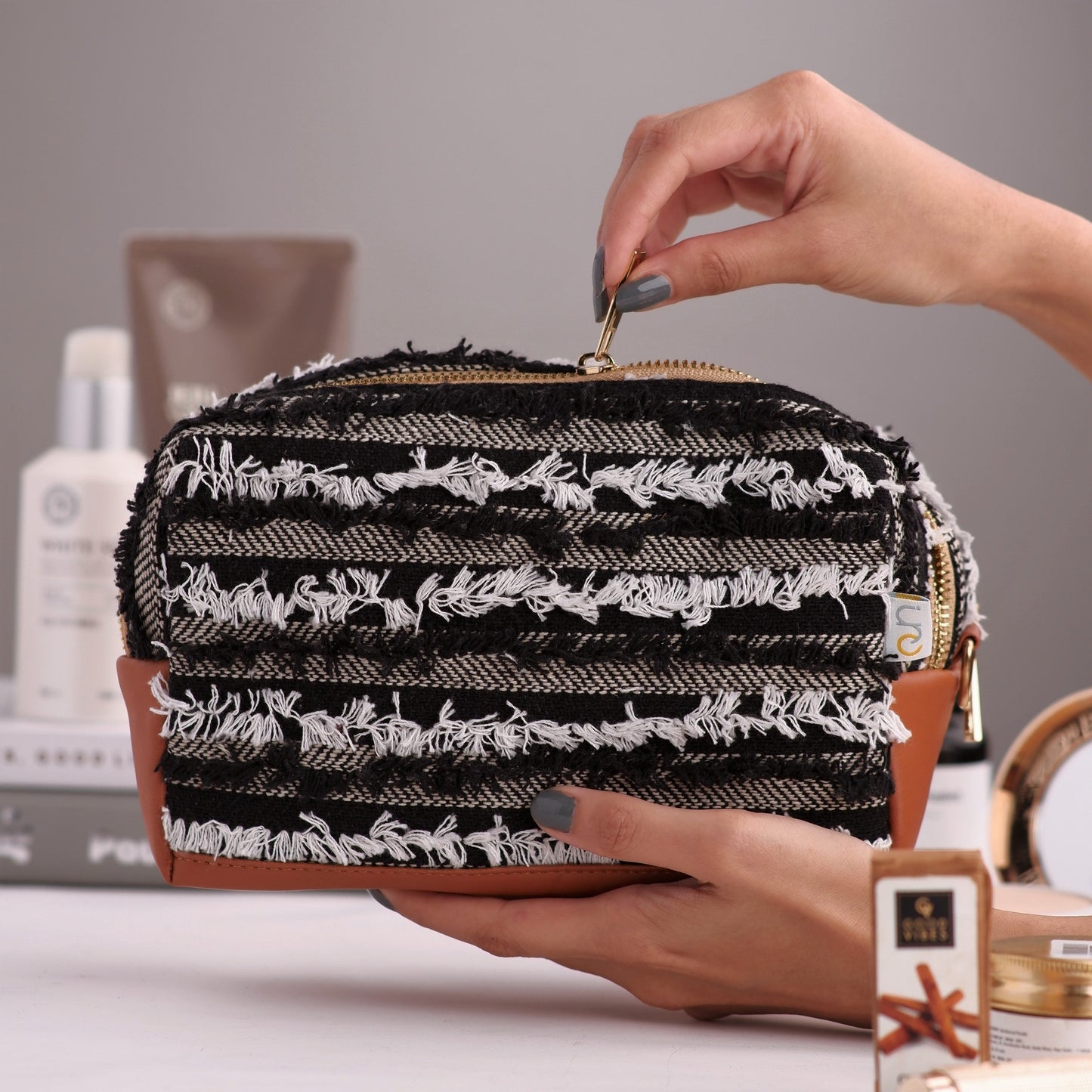 Salt Pepper Fringed Double Zipper Pouch