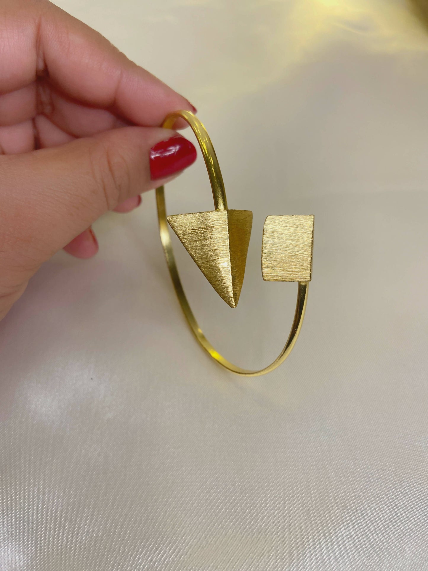 Allure Arrow Adjustable Bangle