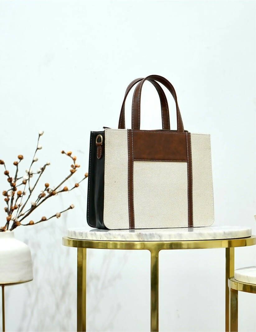 Liea Sling Bag