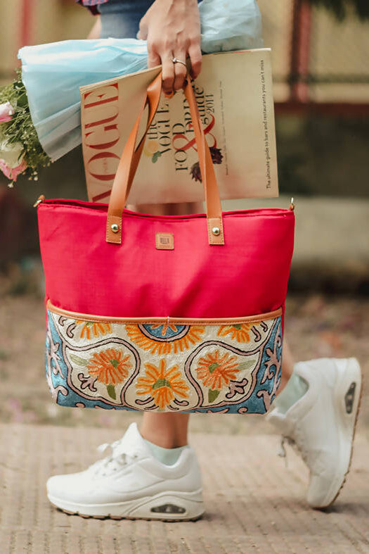 Lilly Small Tote Bag
