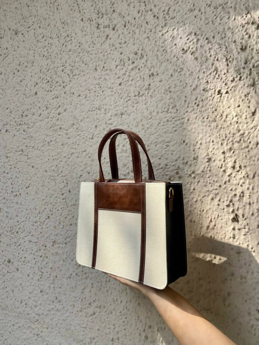 Liea Sling Bag