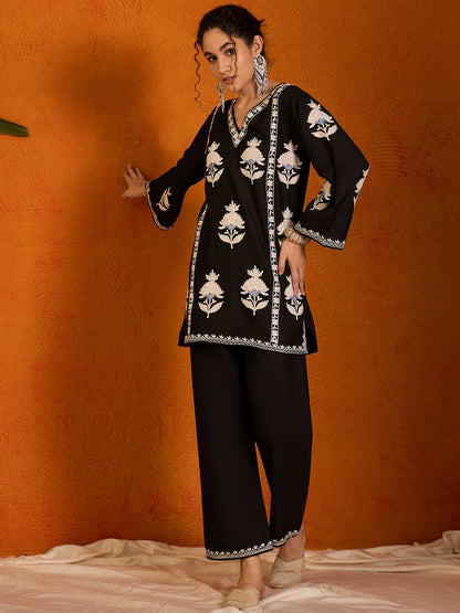 Aiza Cotton Kashmiri Kurta Co-ord Set