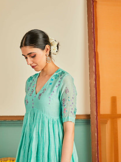 Aabiya  Blue Ombre Chanderi Kurta Set