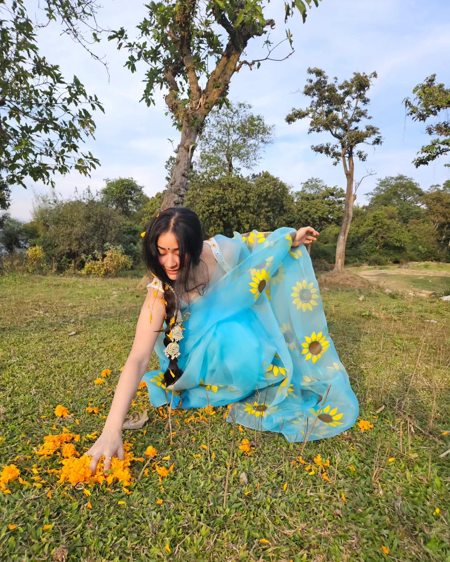 Himawari Organza Handpainted Sunflower Blue Saree