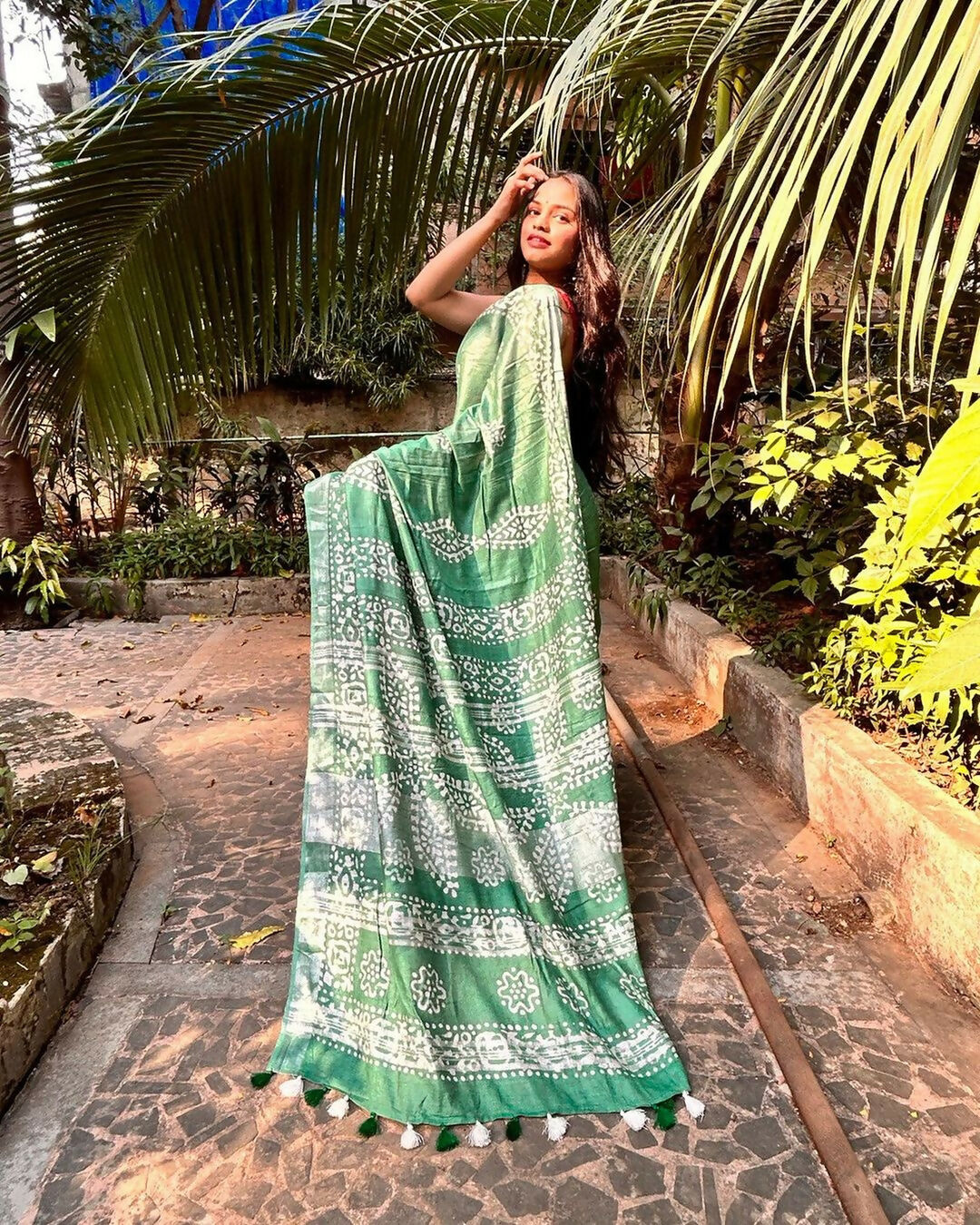 Green field Mul Cotton Ready-To-Wear Pocket Saree