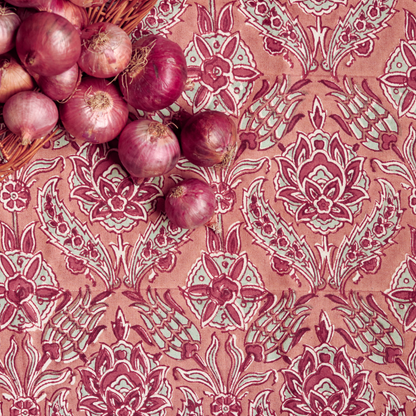 Sweet Onion Wipeable & Anti-slip Tablecover - RECTANGLE