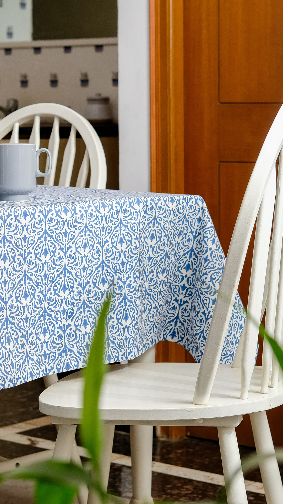 Whispers of the Sea Wipeable Anti-slip Cotton Tablecloth - ROUND