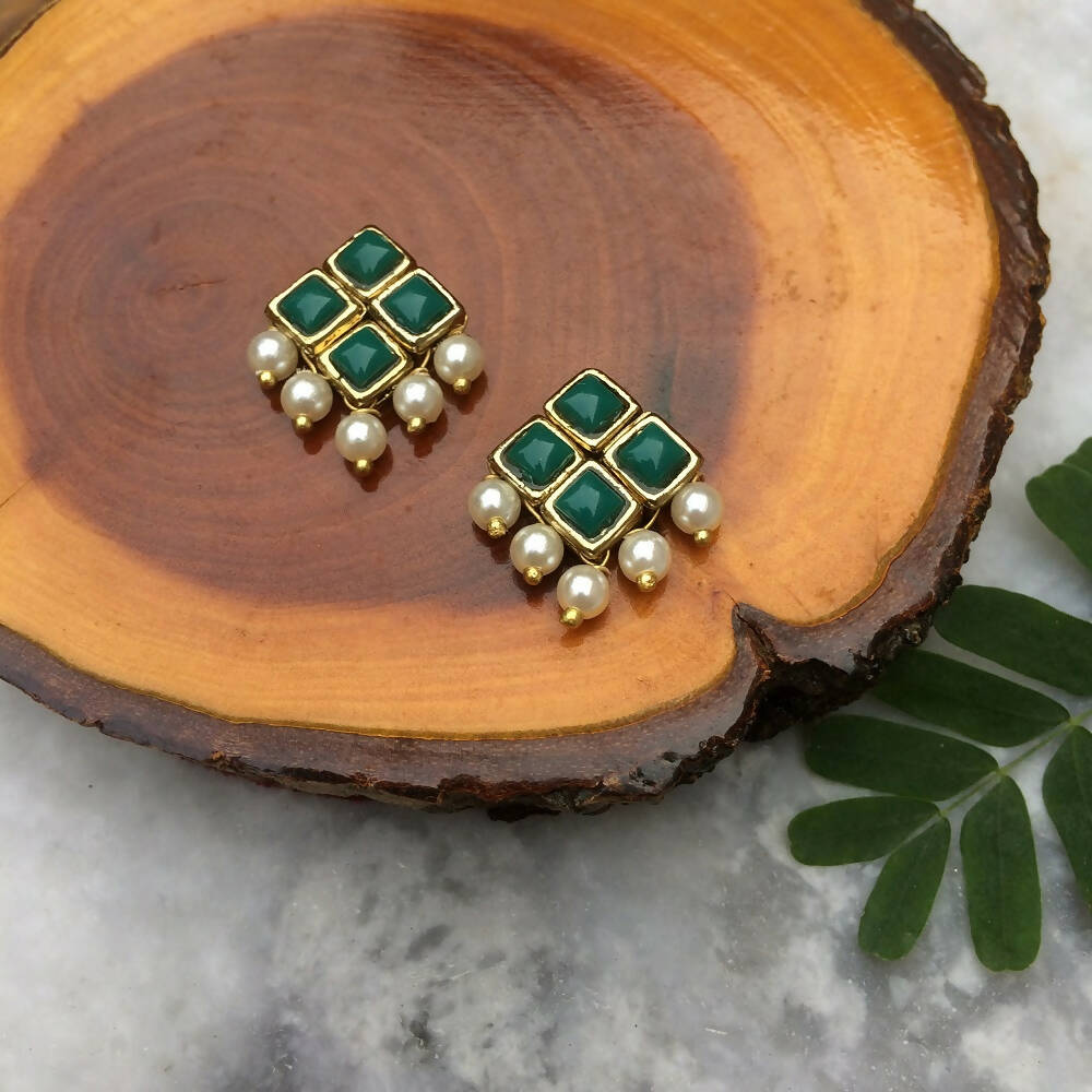 Resin Stone and Pearl Stud Earrings