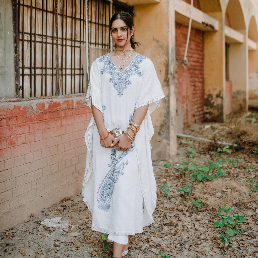 Ivory Kashmiri Embroidered Long Kaftan