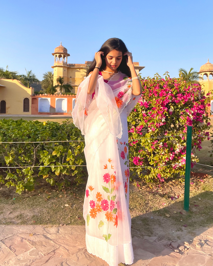 white 'gulposh' hand-painted saree (5)