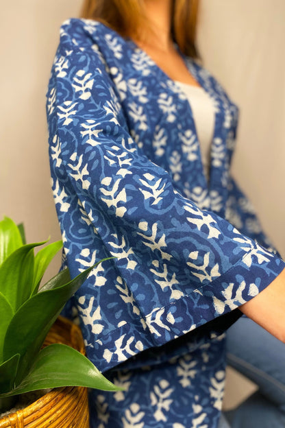 Indigo Hand-Printed Geometric Cotton Freesize Unisex Shrug