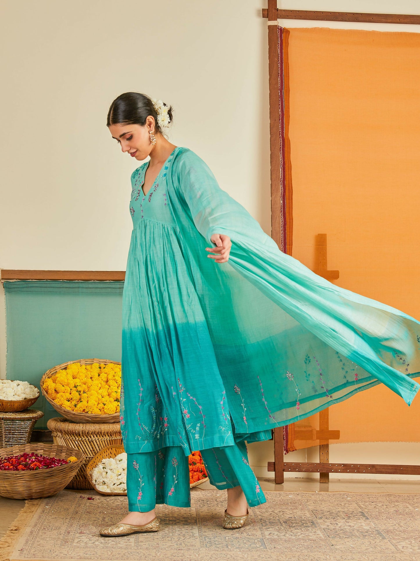 Aabiya  Blue Ombre Chanderi Kurta Set