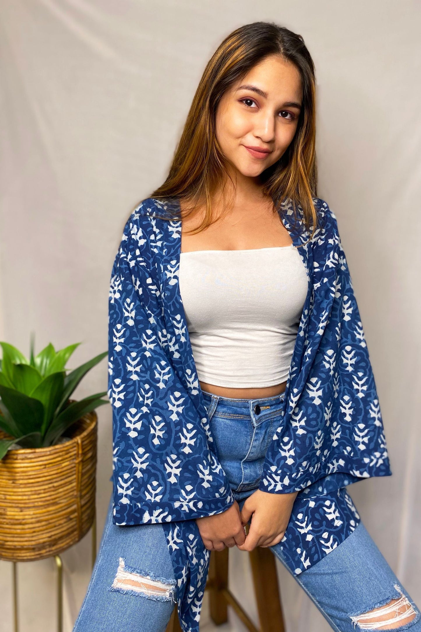 Indigo Hand-Printed Geometric Cotton Freesize Unisex Shrug