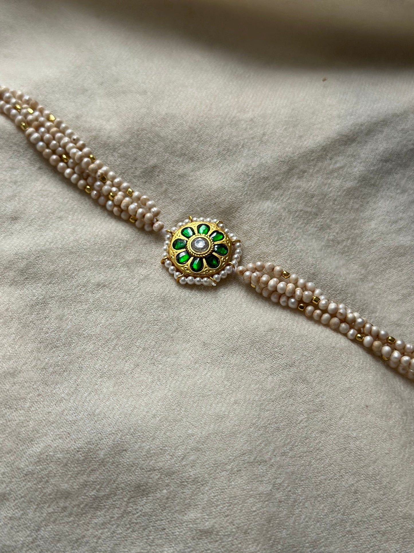 Gulmohar Kundan Choker