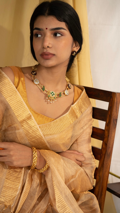 Kusha Necklace and Earrings Gold Set