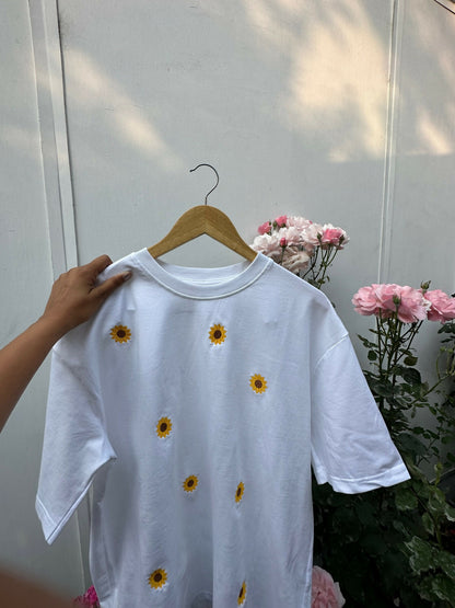 White Sunflower Tshirt