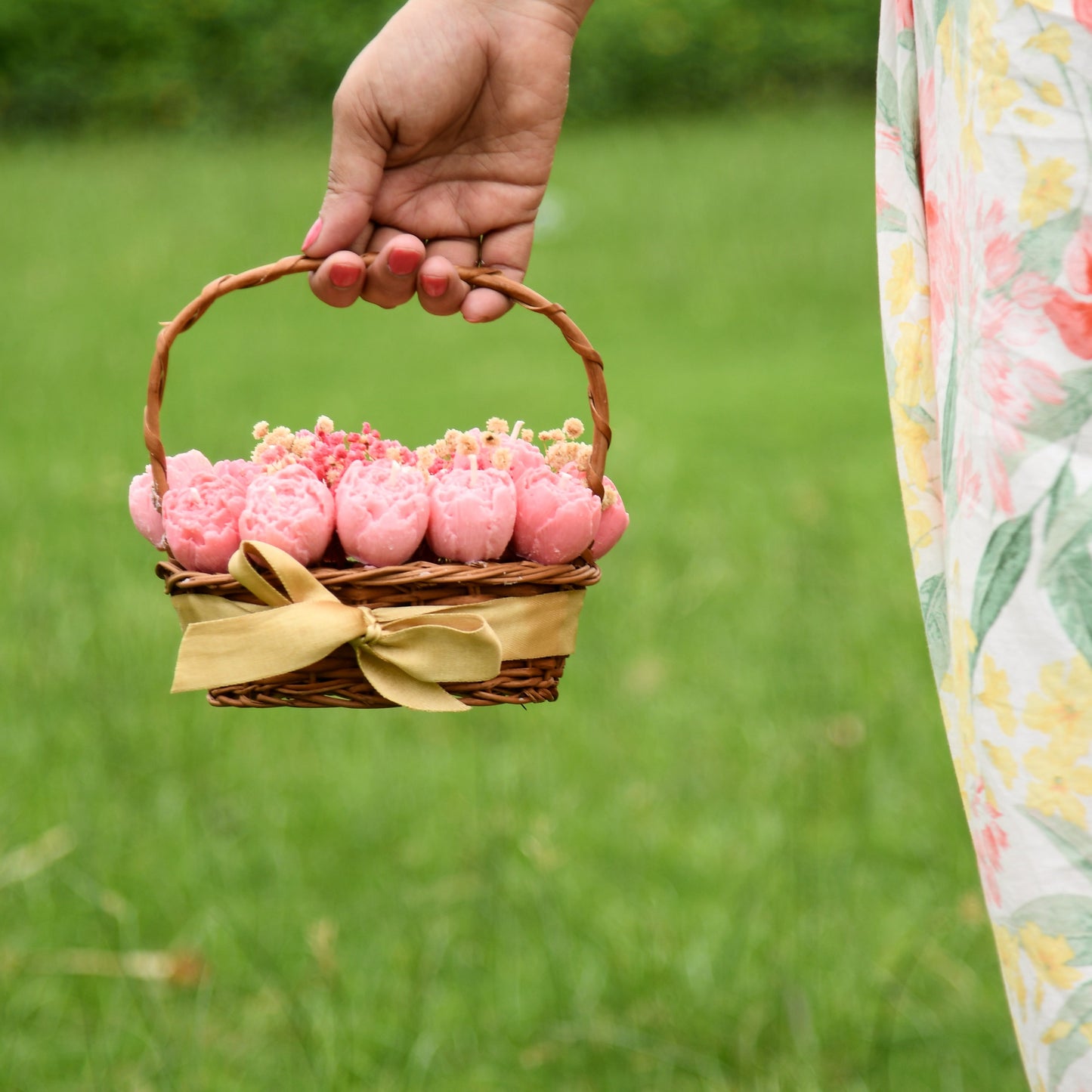 Scented Candles Basket Bouquet