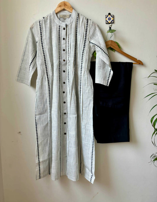 Naaz Pintuck Kurta Set