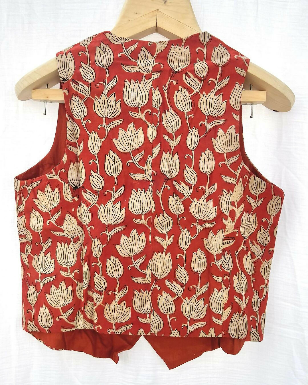 Red Lotus Vest Top