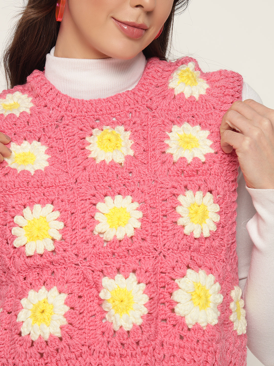 Bubblegum Cropped Daisy Vest