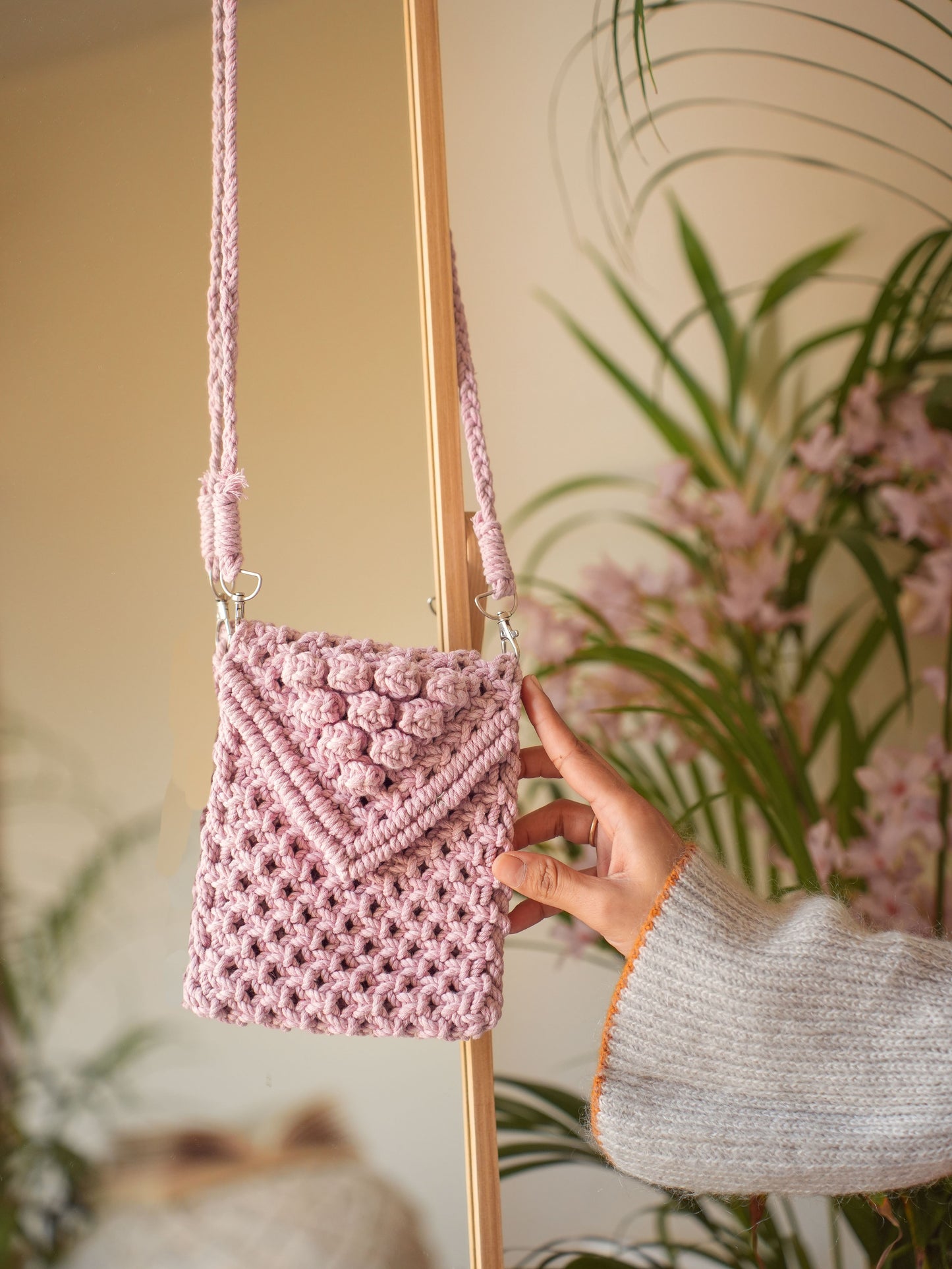 Free Spirit Mobile Pouches