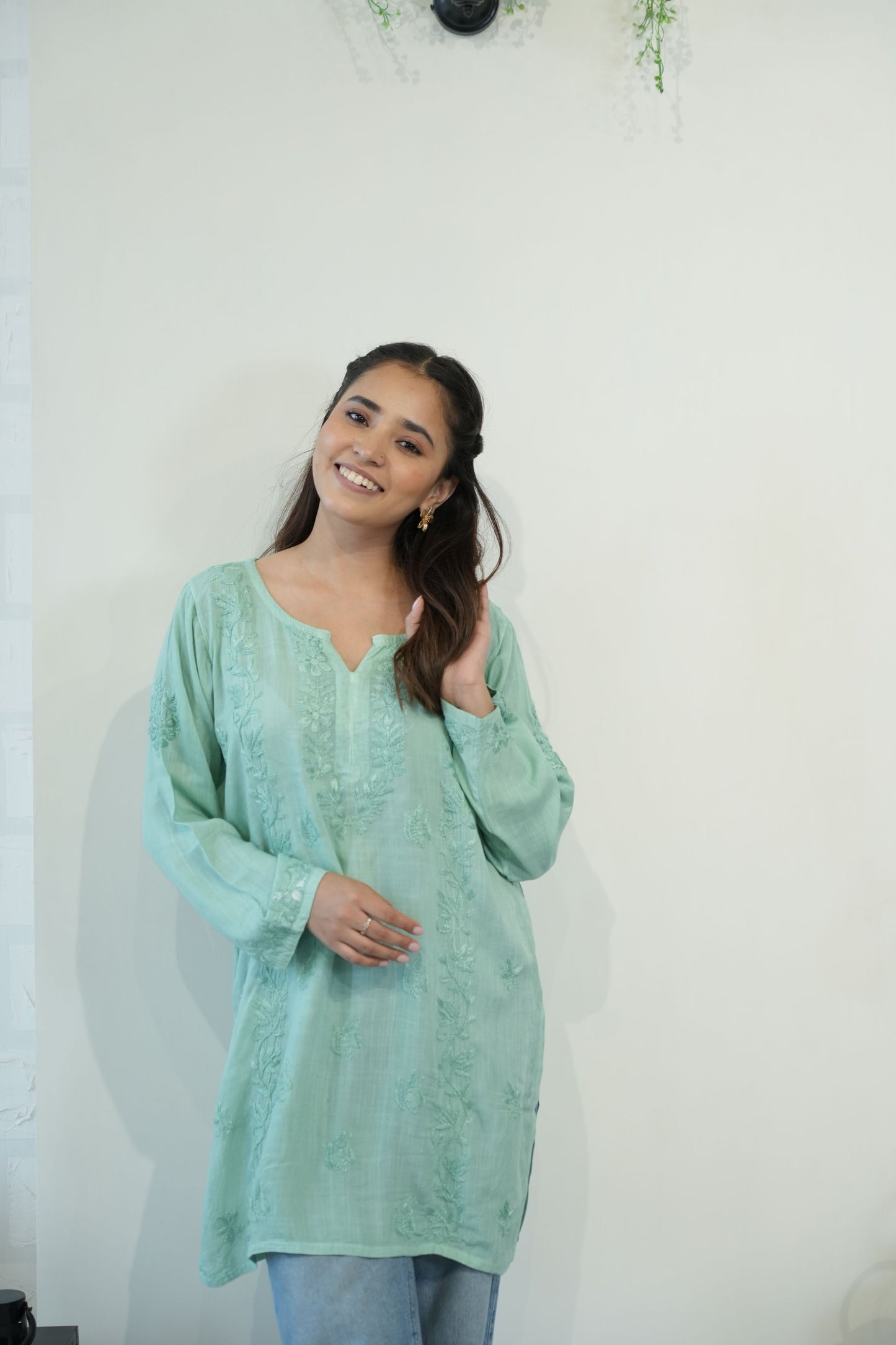 Ira Chikankari Linen Short Kurta