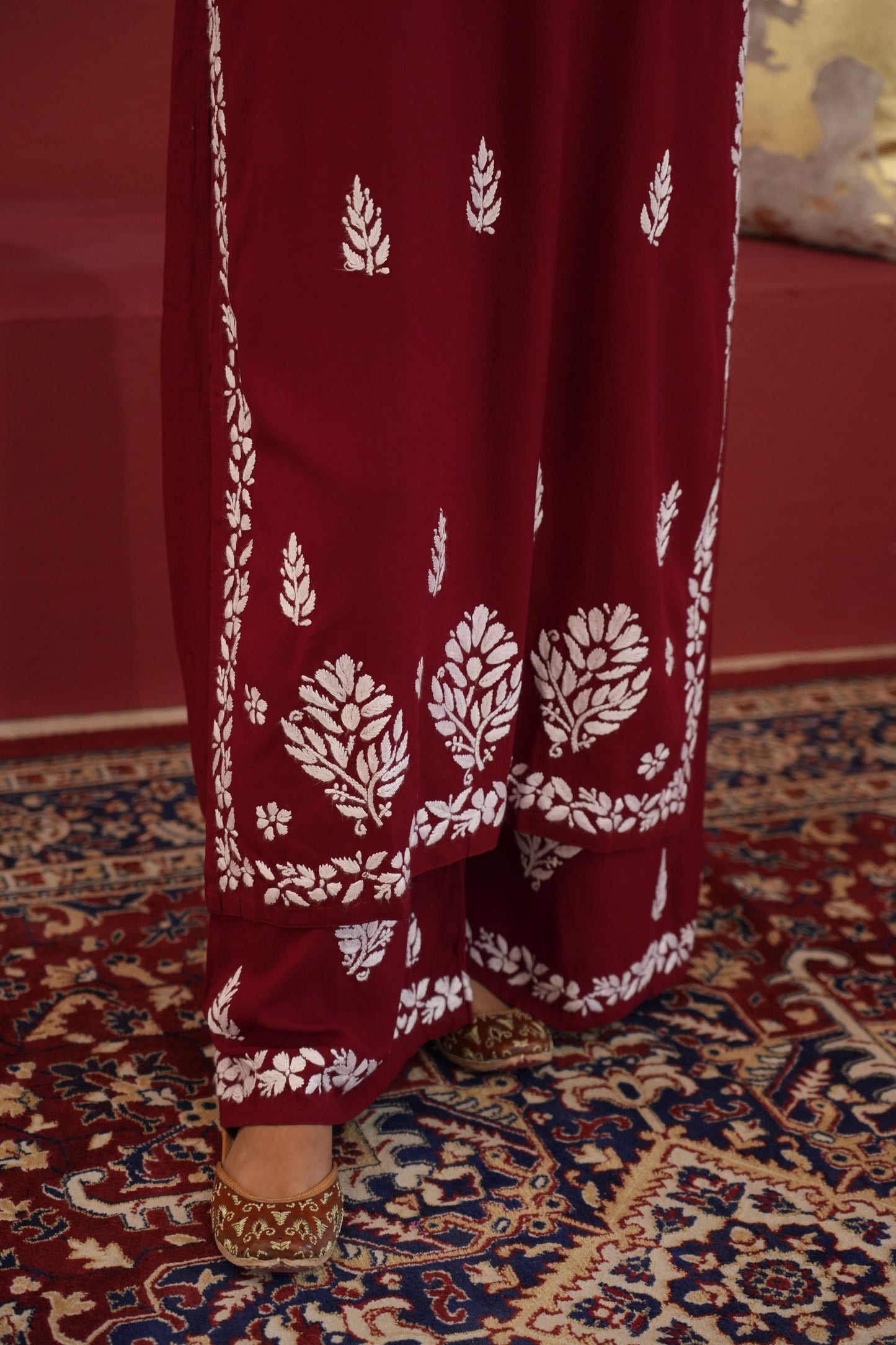 Zainaab Chikankari Set