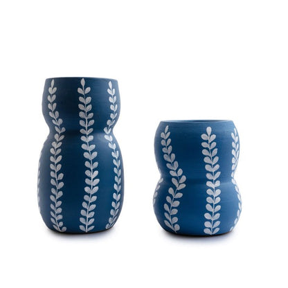 Climber Terracotta Vase (Set of 2)