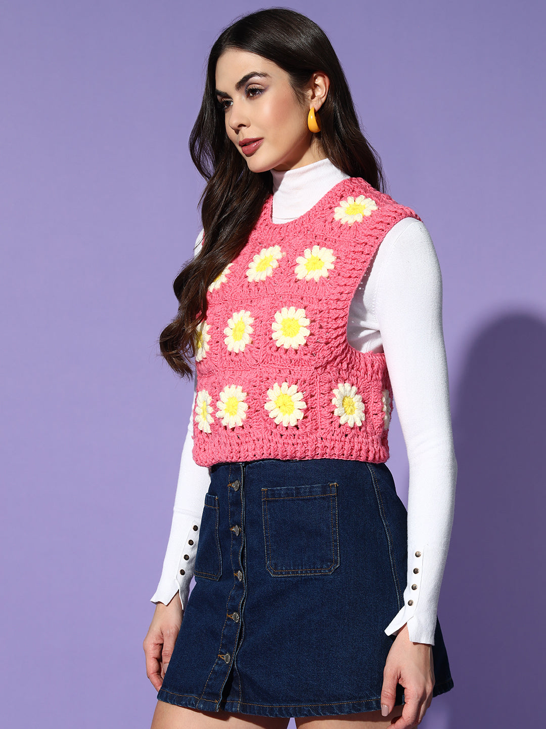 Bubblegum Cropped Daisy Vest