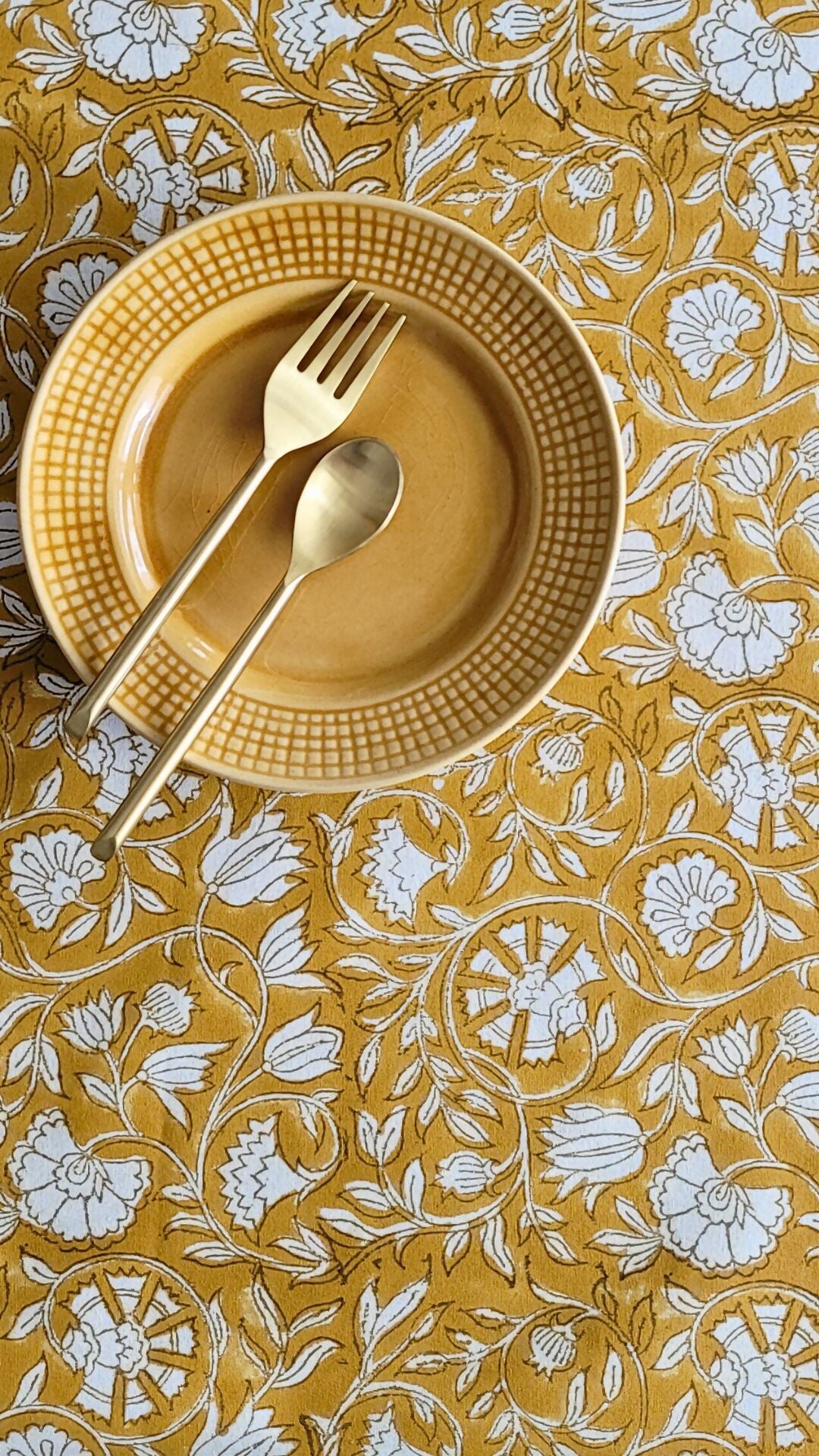 Mustard Fields Wipeable & Anti-slip Tablecover - RECTANGLE