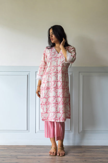 Petal Pink Block Printed Cotton Kurta Set With Pockets