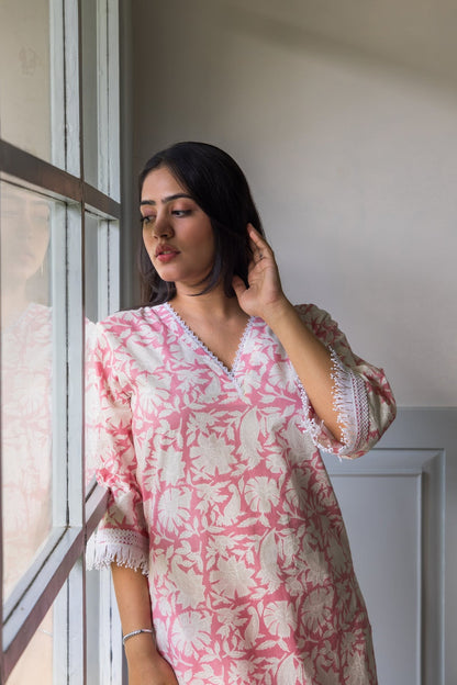 Petal Pink Block Printed Cotton Kurta Set With Pockets