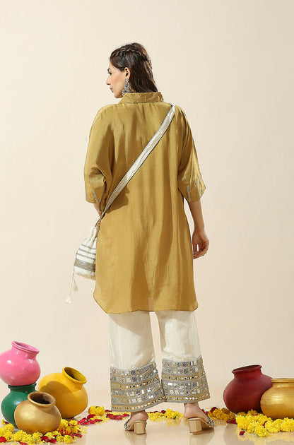 Raas Mustrad Shimmer Batwing Two Piece Kurta Set with Potli Bag