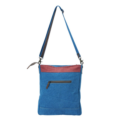 Gyur Shoulder Bag