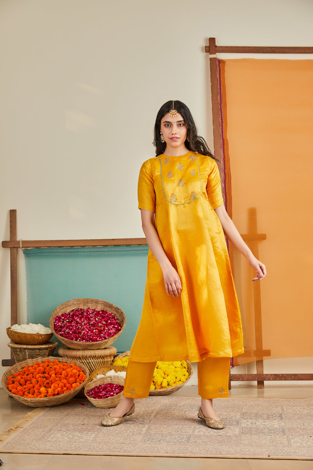 Zareen Yellow Silk Linen Kurta Set