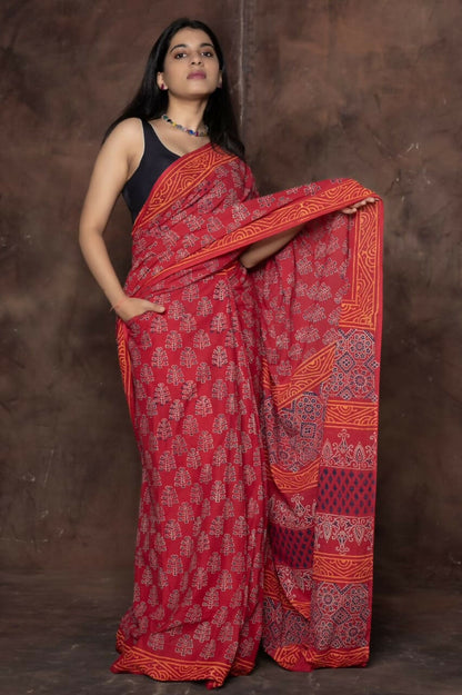 Rhurab Red Cotton Ready To Wear Pocket Saree