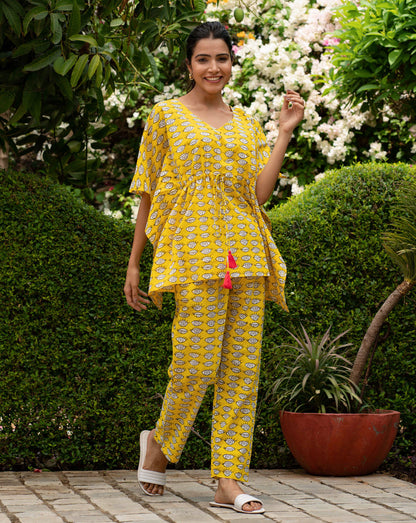 Sara Ali Khan Nazar Battu Chill Jams Cotton Co-ord Set