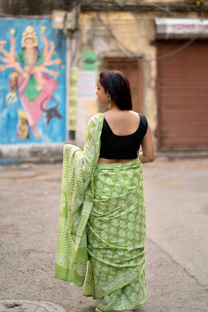 Katchi Kairy Handblocked Mul Cotton Saree