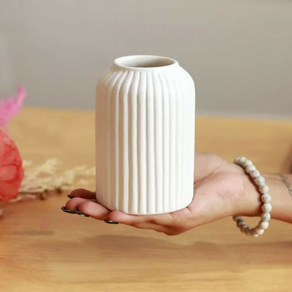 Mini Snow White Vase