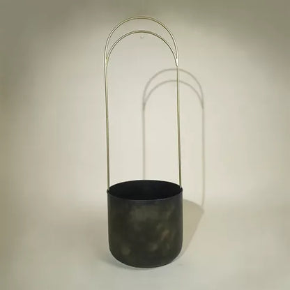 Luna Standing Planter