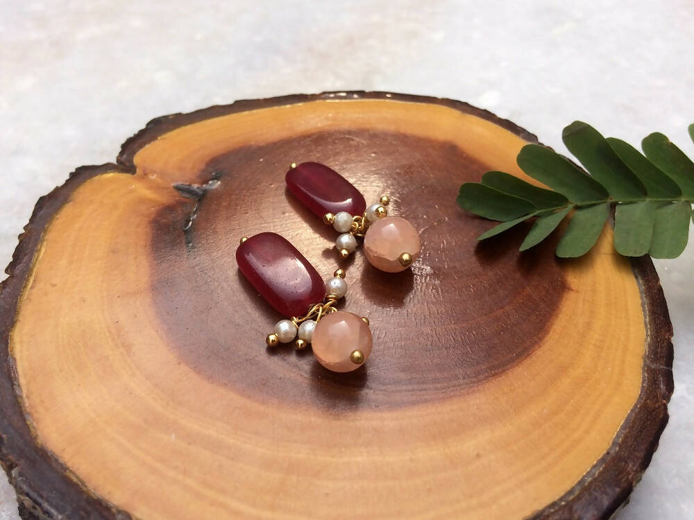 Stone and Crackled Pearl Stud Earrings