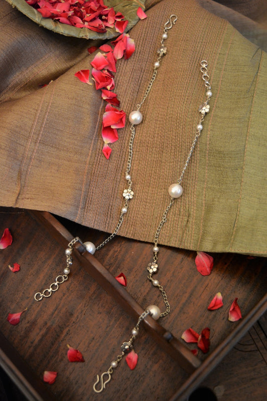 Floral Pearl Anklet