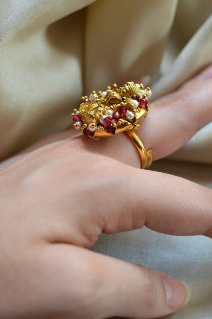 Goddess Ring in Pearl & Red