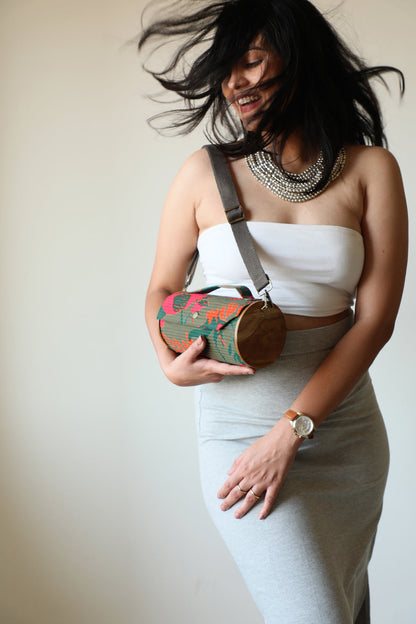 Garden Gala Round Single Sleeve Clutch